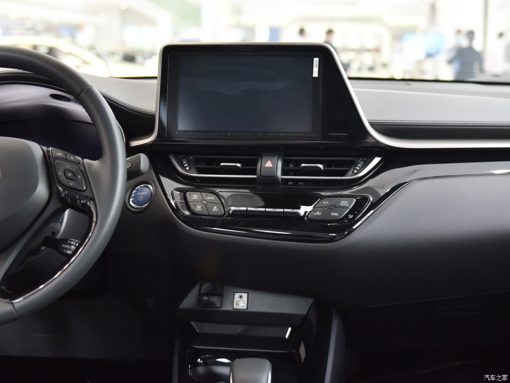TOYOTA C-HR EV, foto 30