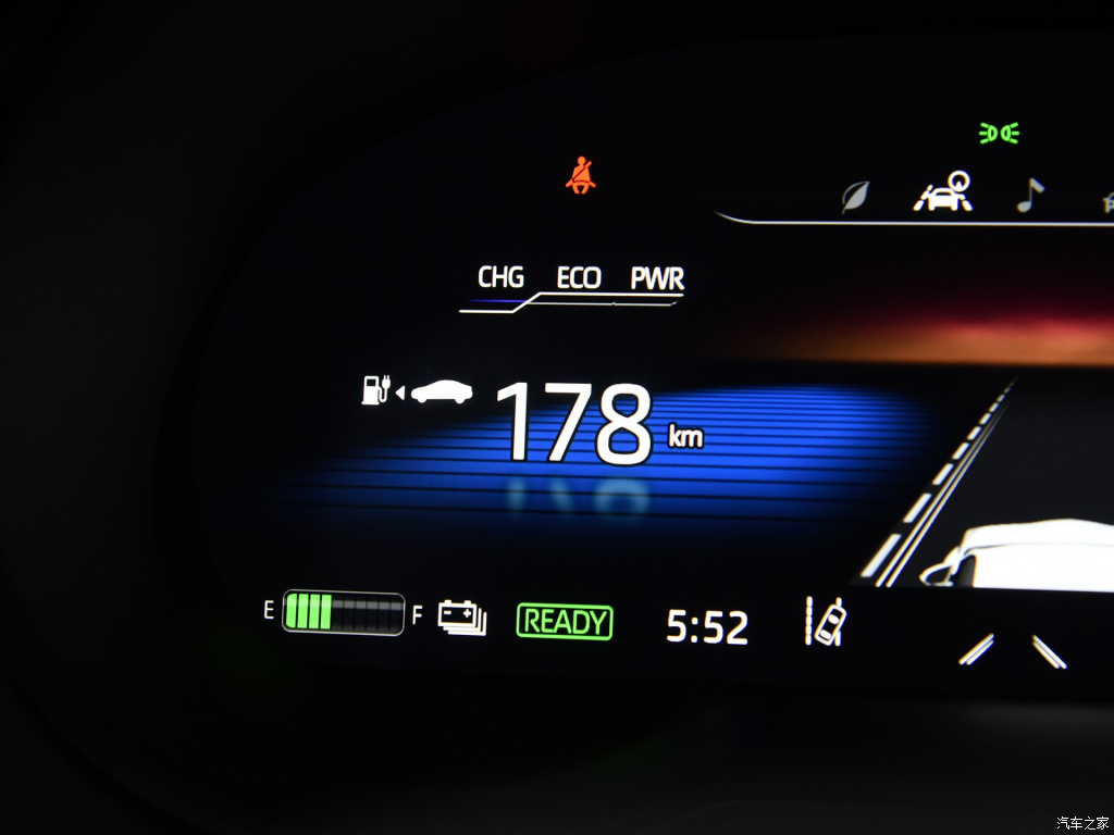 TOYOTA C-HR EV, foto 47