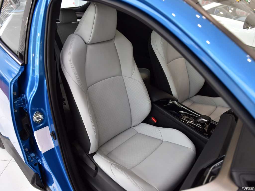 TOYOTA C-HR EV, foto 89