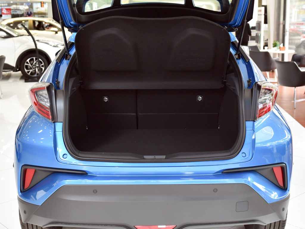 TOYOTA C-HR EV, foto 94
