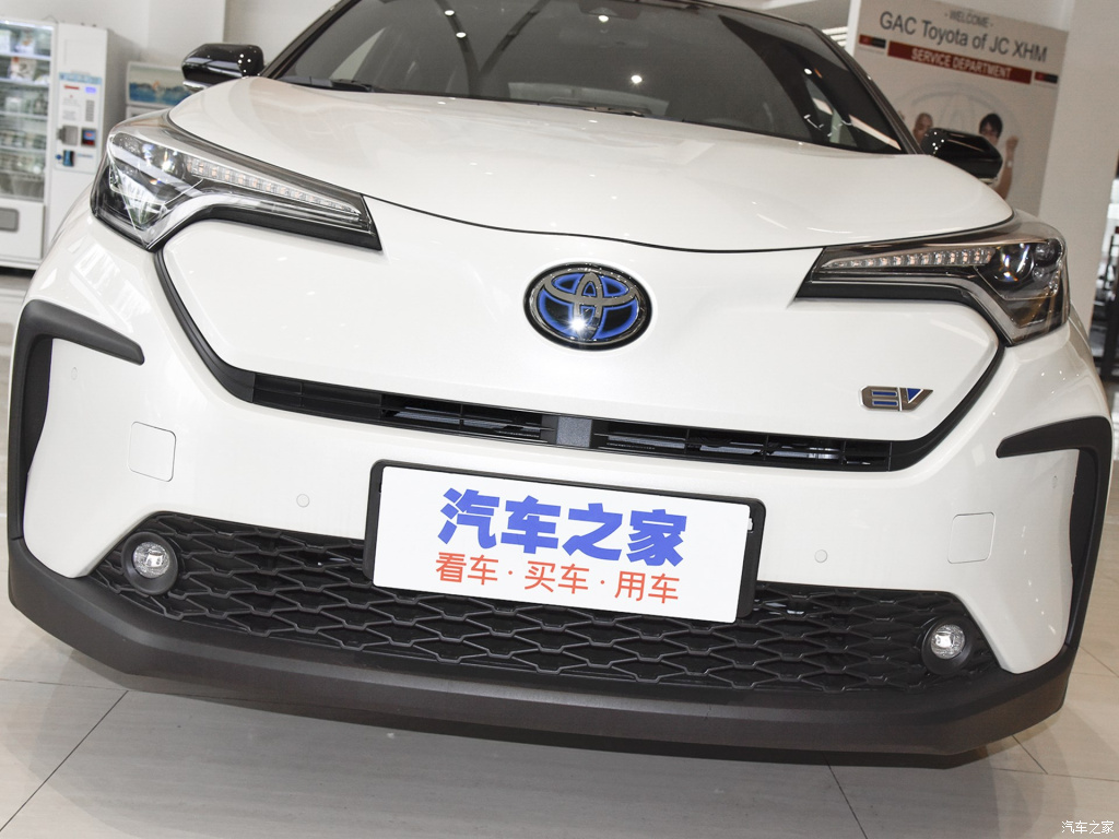 TOYOTA C-HR EV, foto 114