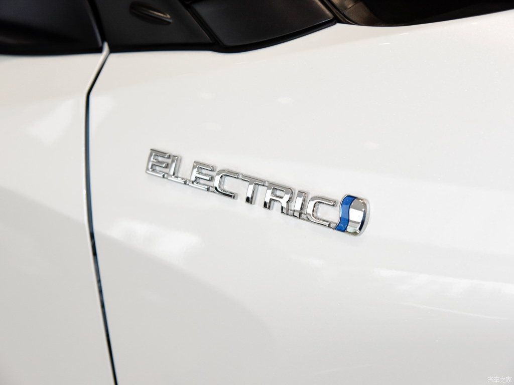TOYOTA C-HR EV, foto 116