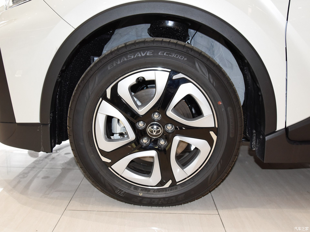 TOYOTA C-HR EV, foto 130