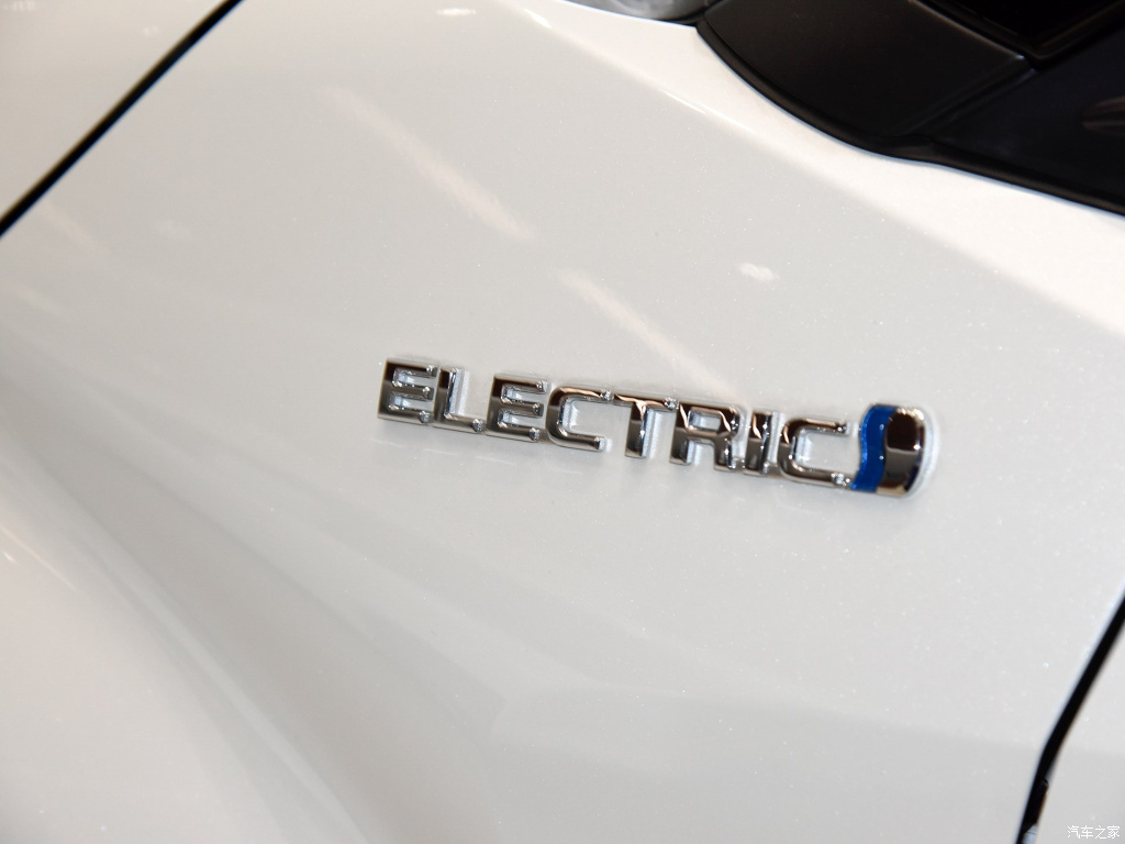 TOYOTA C-HR EV, foto 135