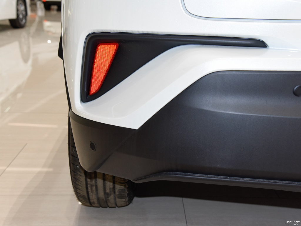TOYOTA C-HR EV, foto 148