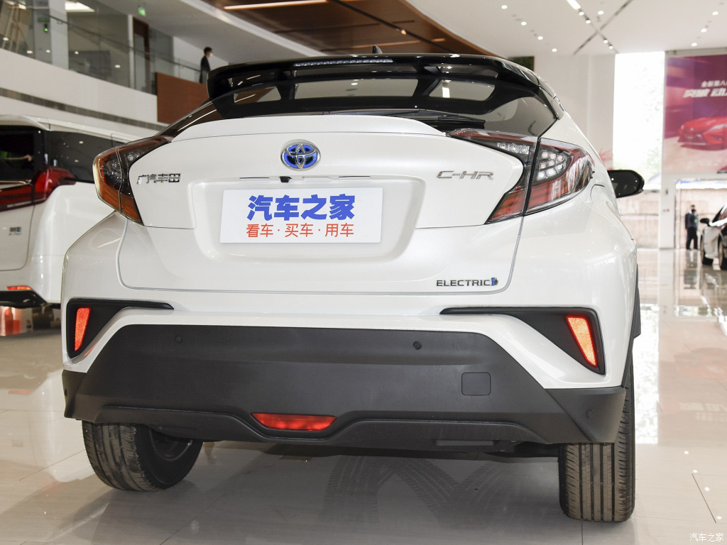 TOYOTA C-HR EV, foto 153