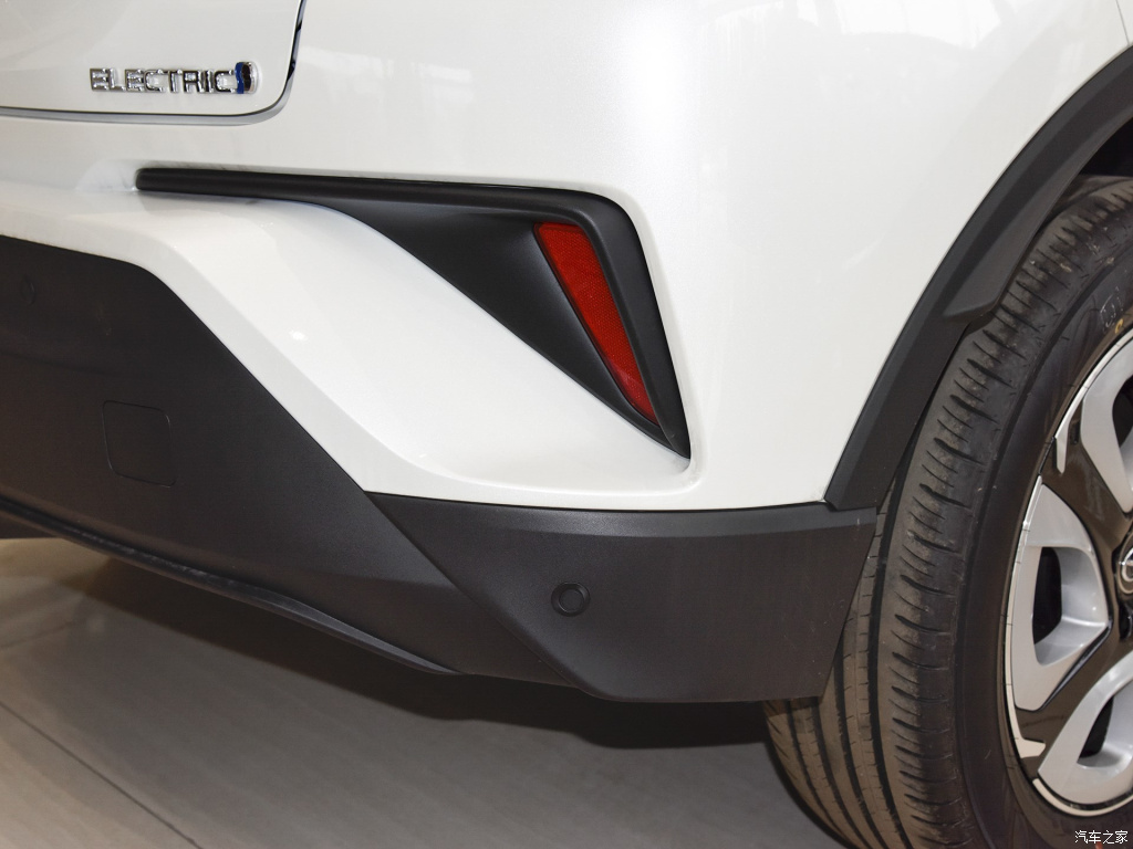 TOYOTA C-HR EV, foto 157