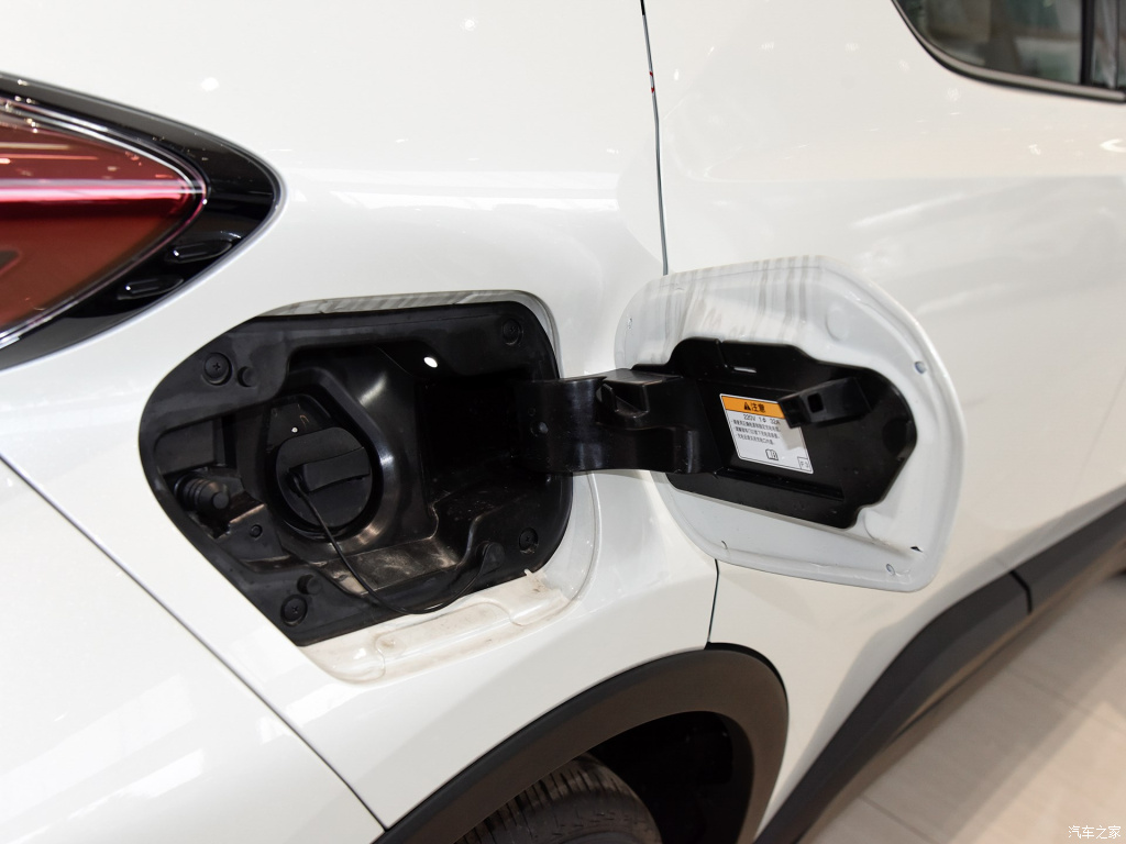 TOYOTA C-HR EV, foto 158