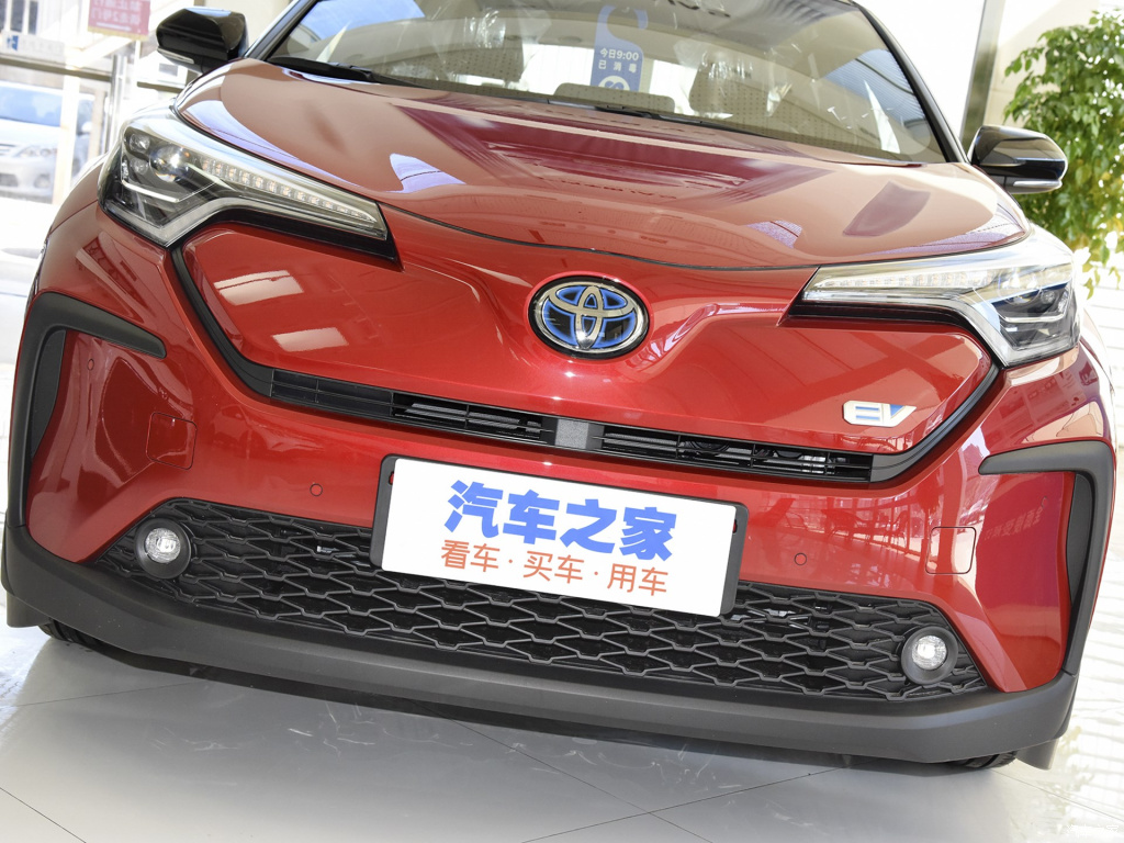 TOYOTA C-HR EV, foto 161
