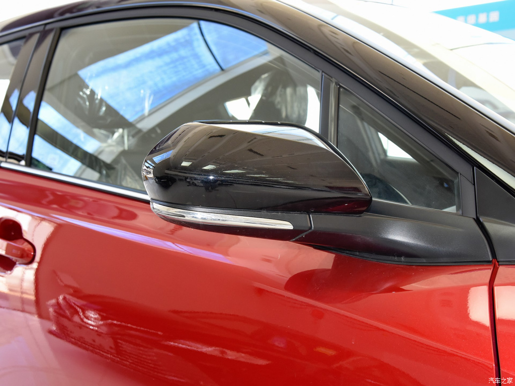 TOYOTA C-HR EV, foto 162
