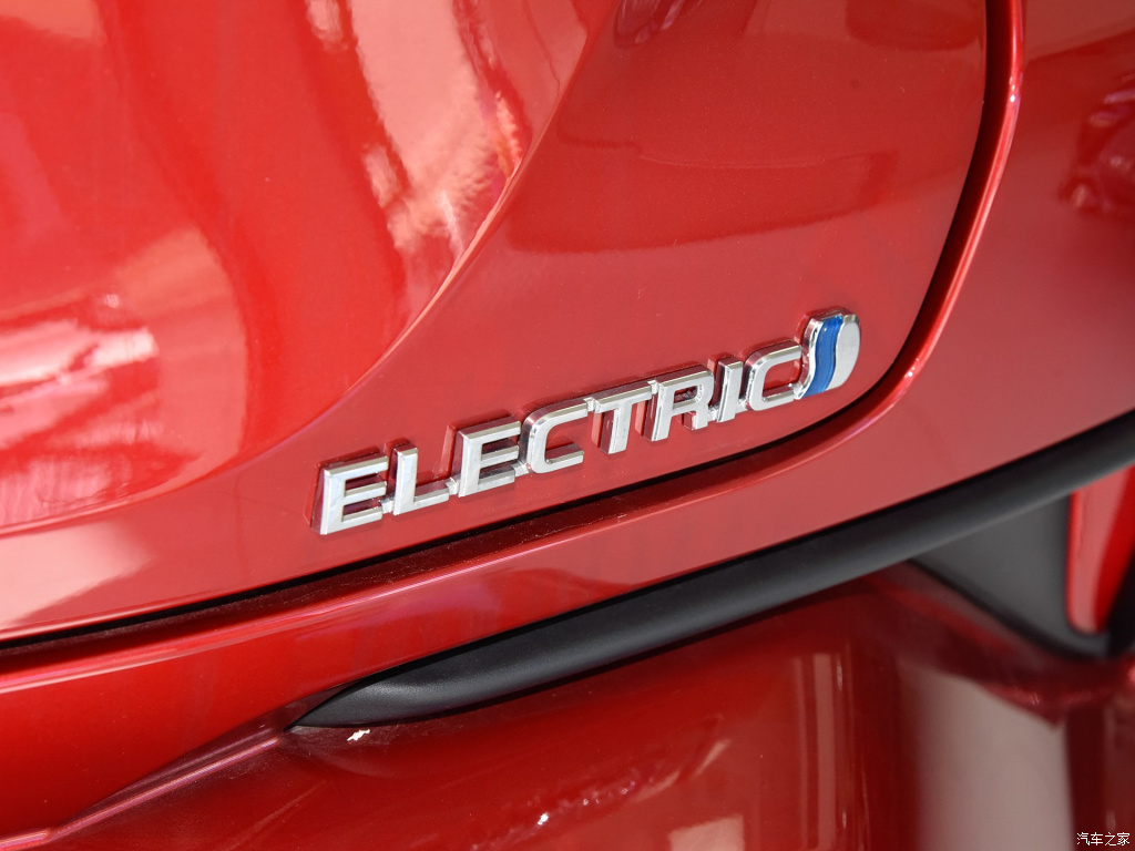 TOYOTA C-HR EV, foto 195