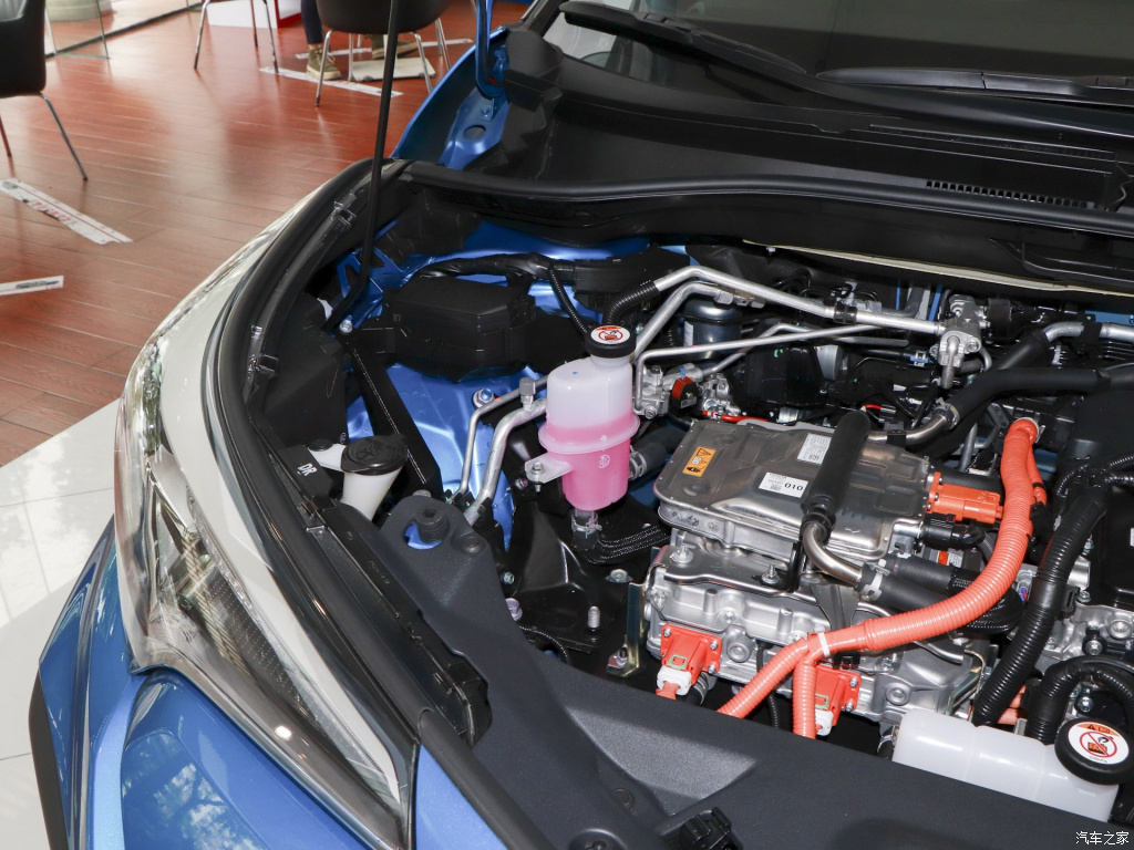 TOYOTA C-HR EV, foto 205