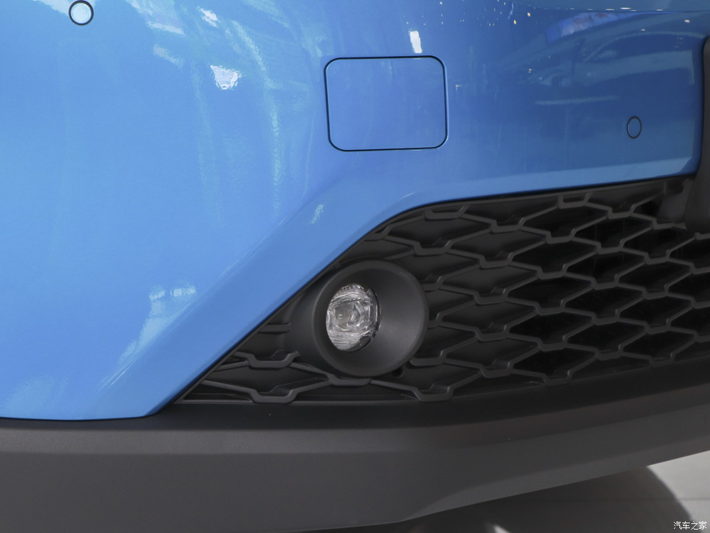 TOYOTA C-HR EV, foto 213