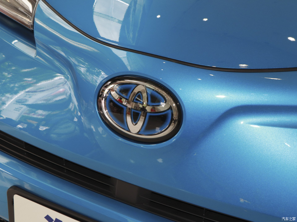 TOYOTA C-HR EV, foto 217