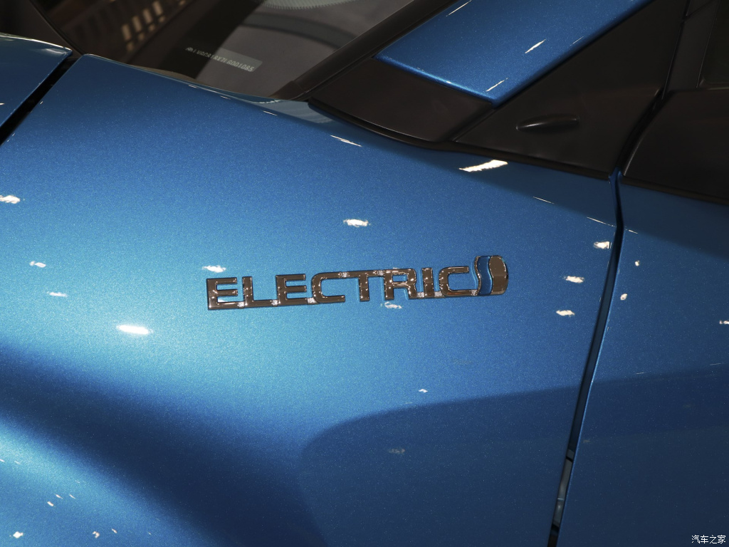 TOYOTA C-HR EV, foto 233
