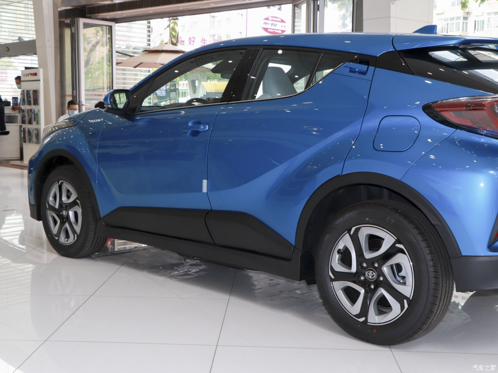 TOYOTA C-HR EV, foto 238
