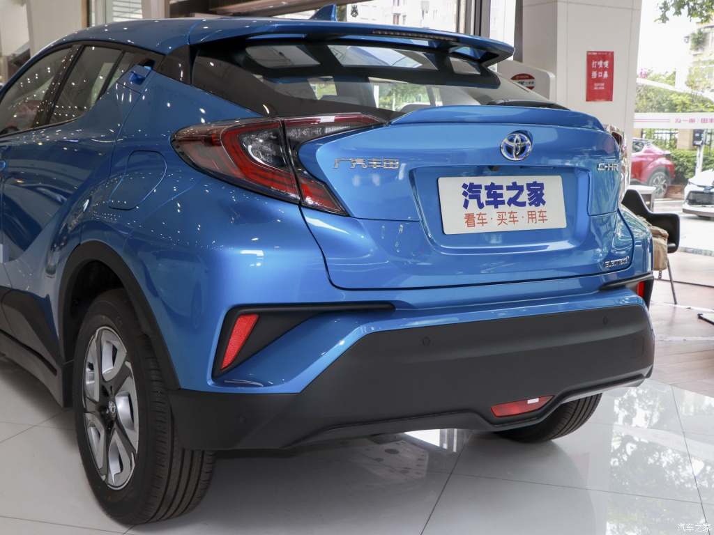 TOYOTA C-HR EV, foto 239