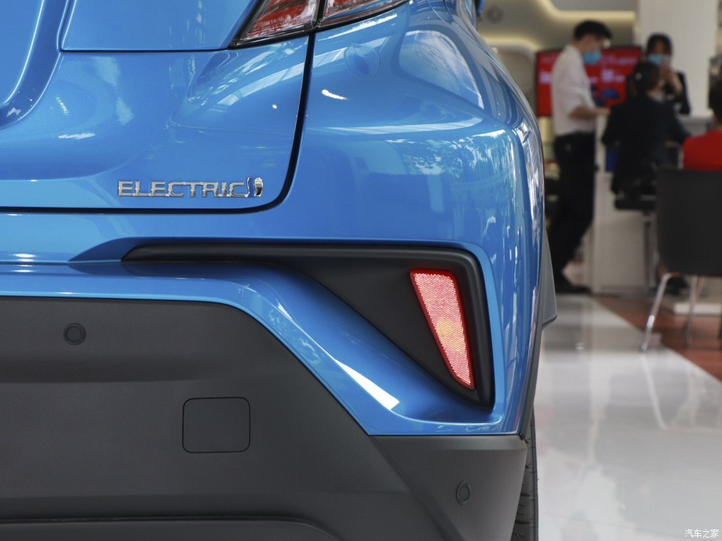 TOYOTA C-HR EV, foto 252