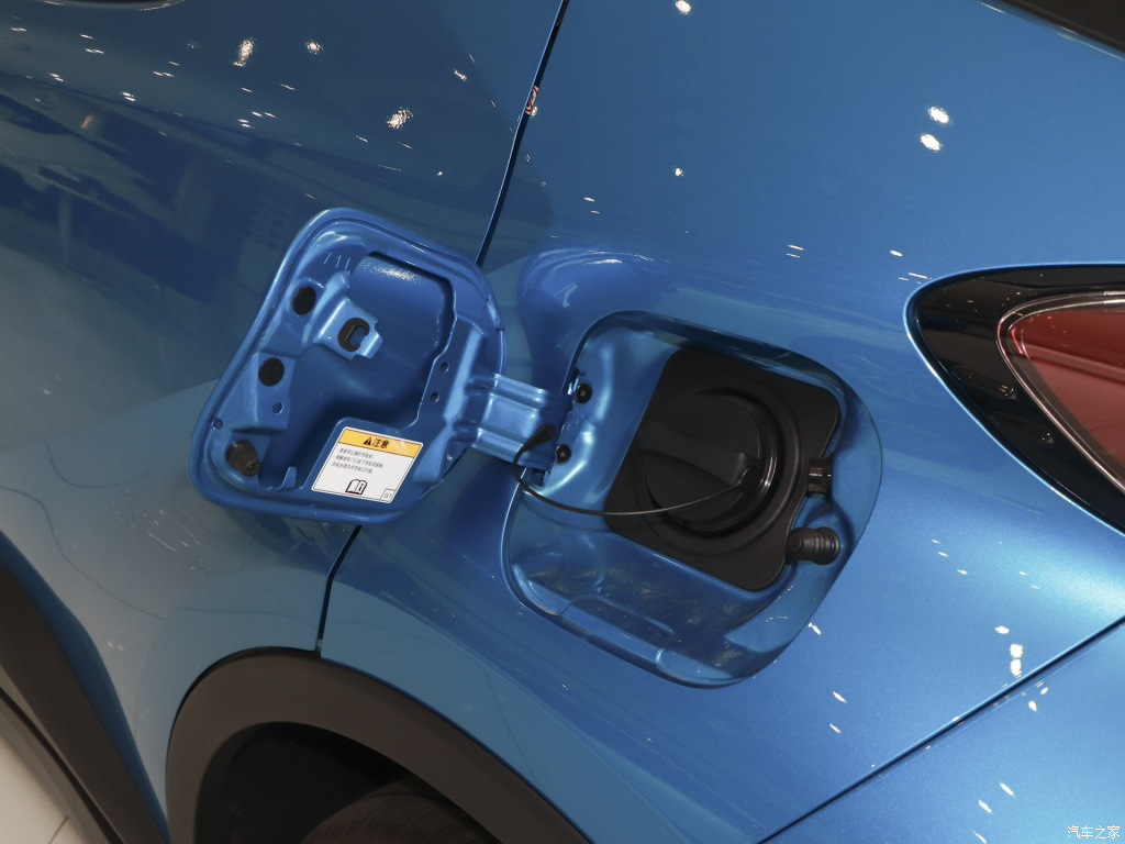 TOYOTA C-HR EV, foto 255