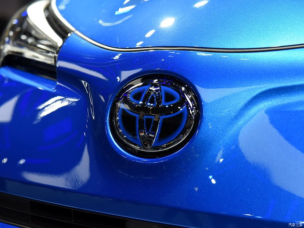TOYOTA C-HR EV, foto 267