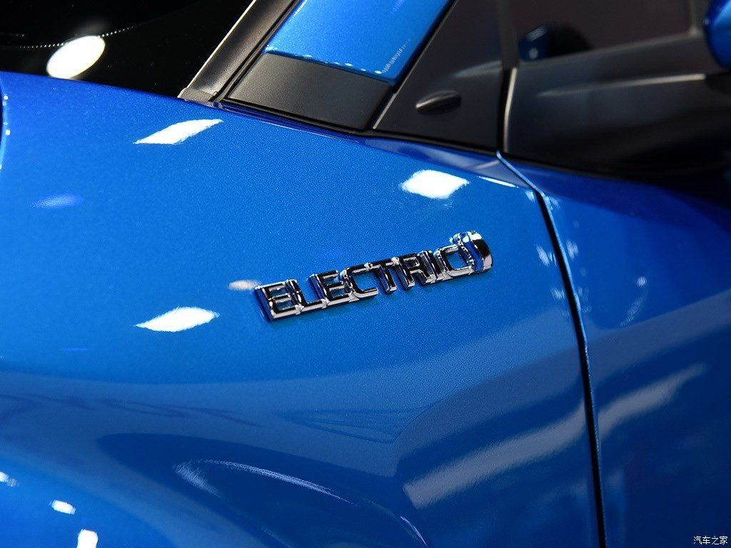 TOYOTA C-HR EV, foto 277