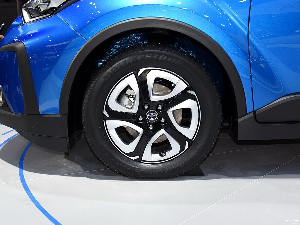TOYOTA C-HR EV, foto 279
