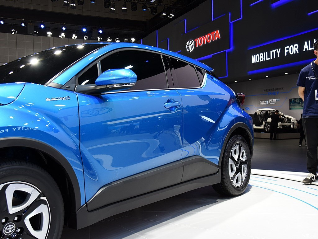 TOYOTA C-HR EV, foto 280