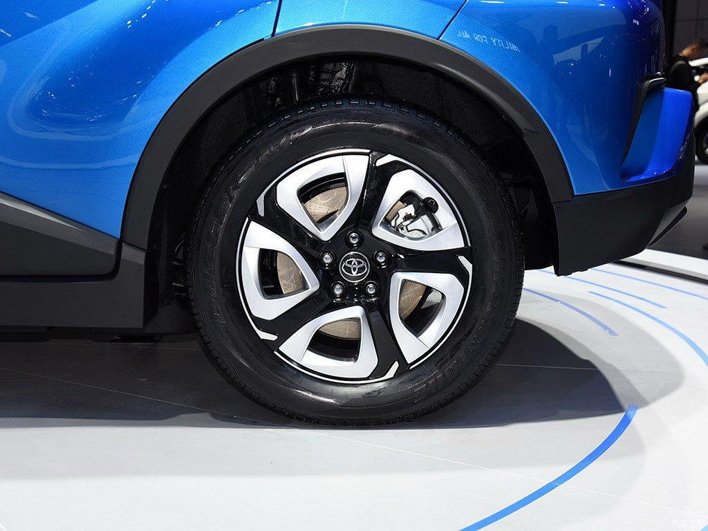 TOYOTA C-HR EV, foto 285