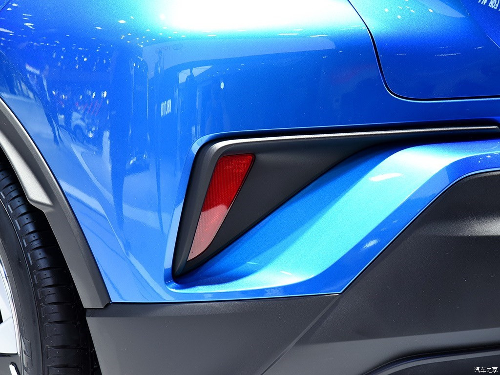 TOYOTA C-HR EV, foto 289