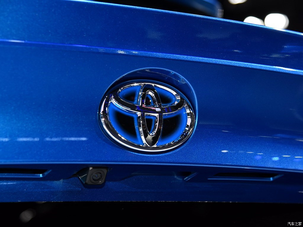 TOYOTA C-HR EV, foto 294