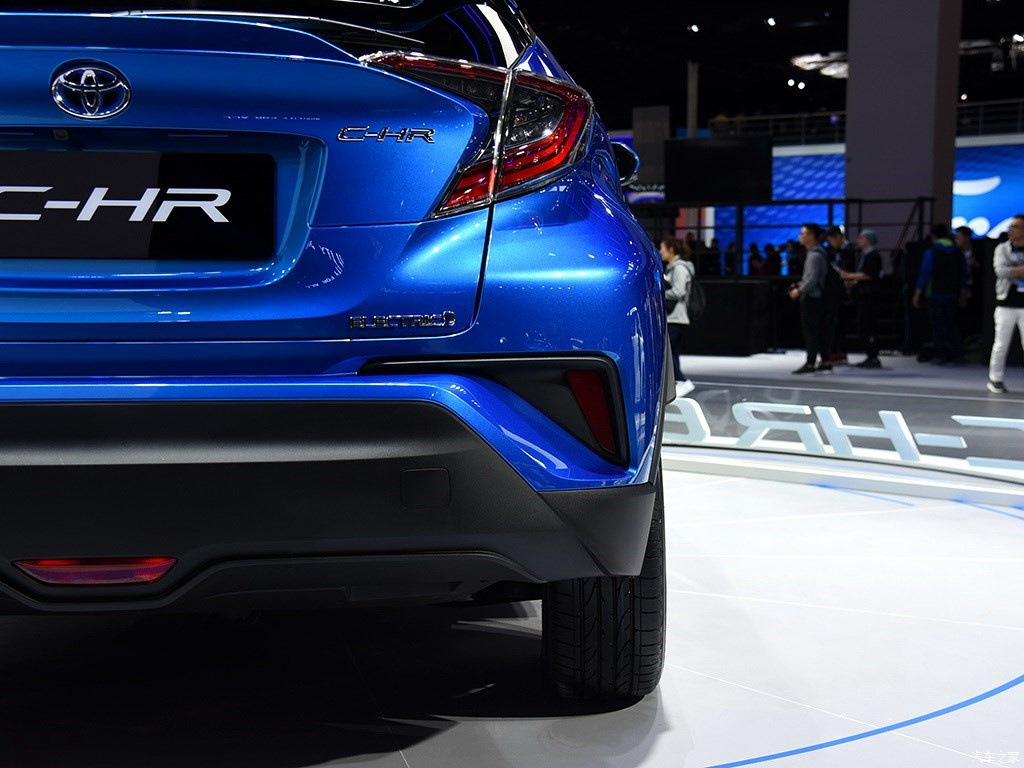 TOYOTA C-HR EV, foto 297