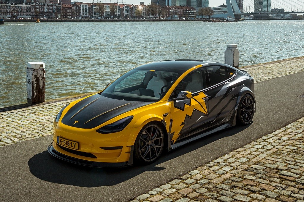 2020 - TESLA MODEL 3 PERFORMANCE BY REVOZPORT, foto 8