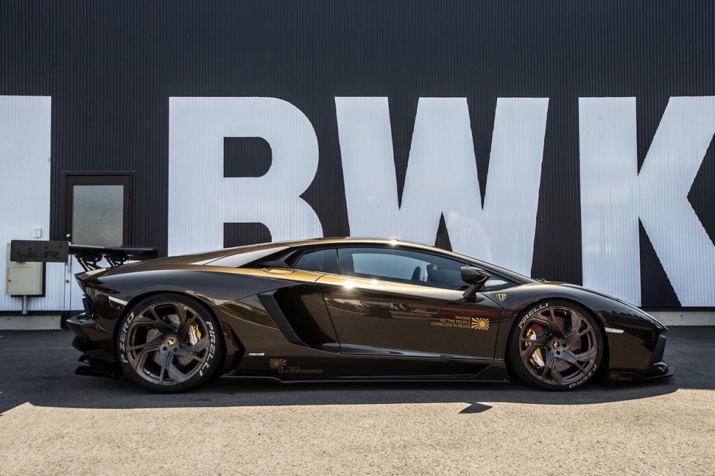 2020 - LAMBORGHINI AVENTADOR BY LIBERTY WALK, foto 2