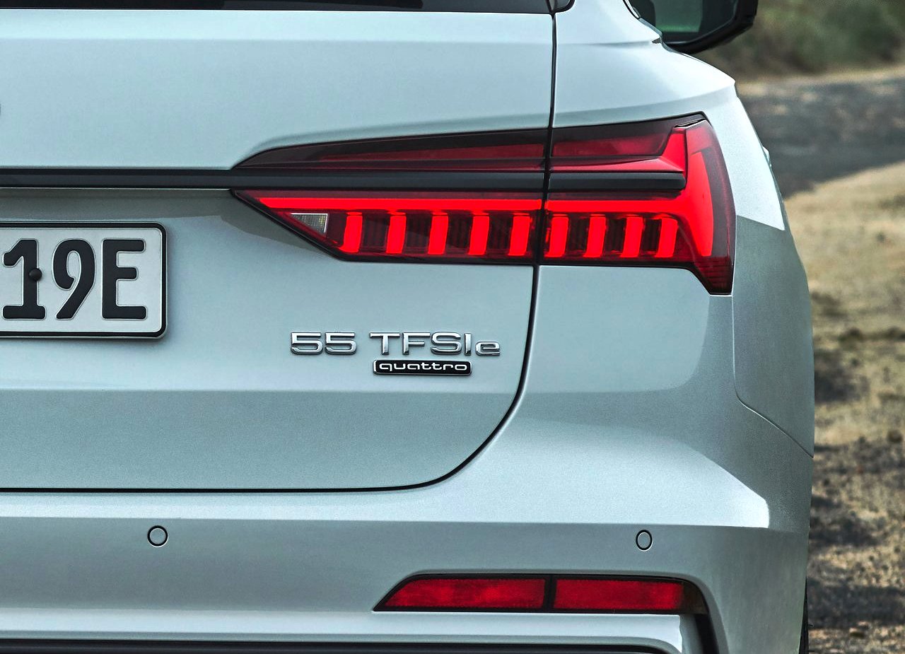 AUDI A6 AVANT 55 TFSIe QUATTRO, foto 17