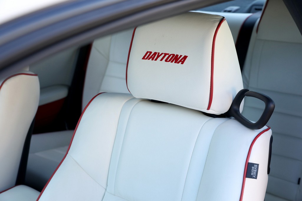 DODGE CHALLENGER CUSTOM ‘DAYTONA’ COUPE, foto 5