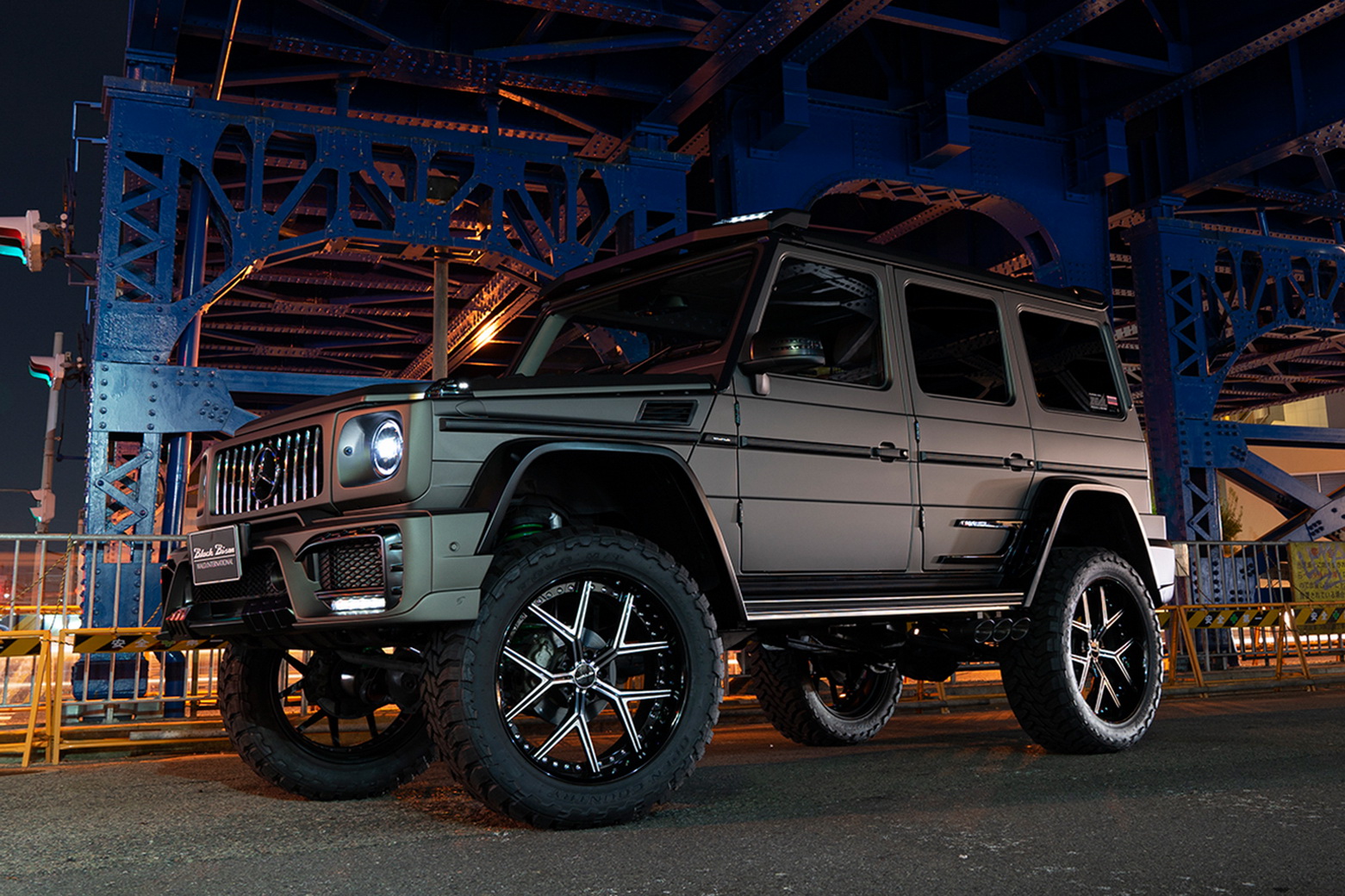 MERCEDES-BENZ G BLACK BISON BY WALD, foto 1