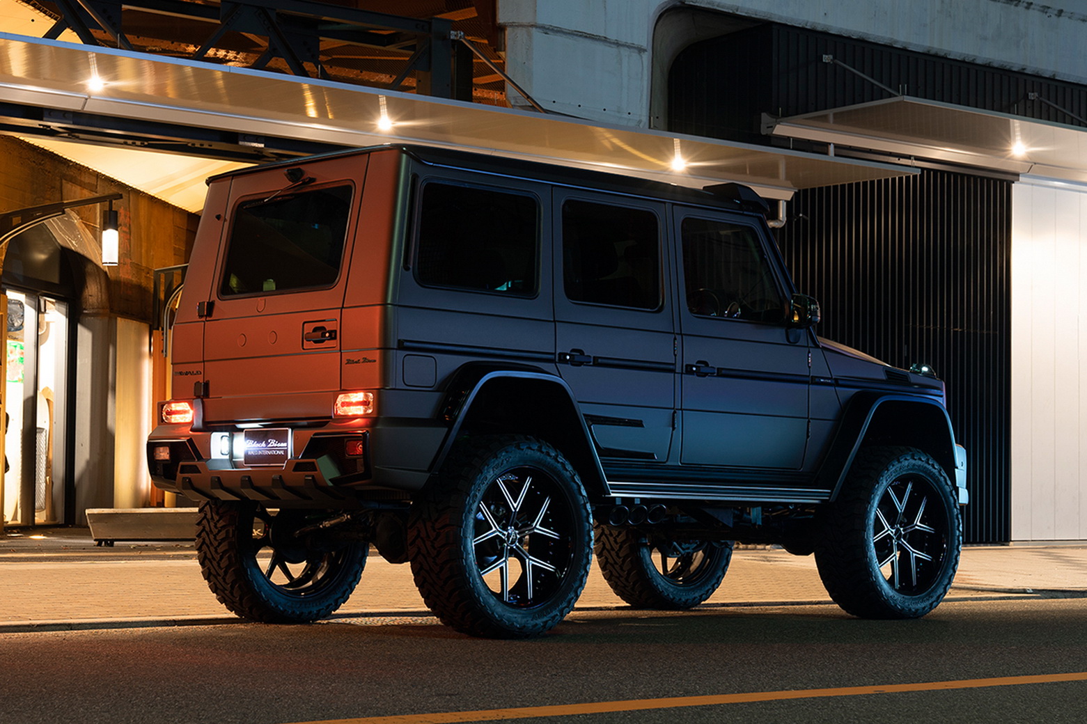 MERCEDES-BENZ G BLACK BISON BY WALD, foto 3