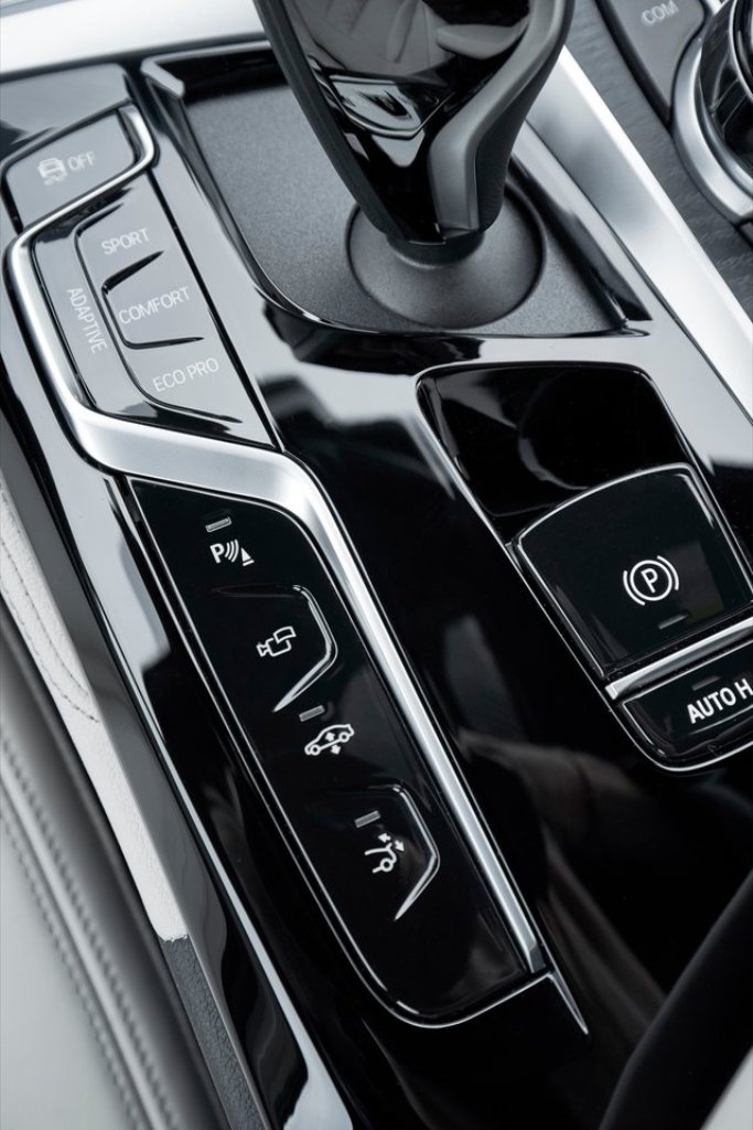 BMW 6 SERIES GRAN TURISMO, foto 113