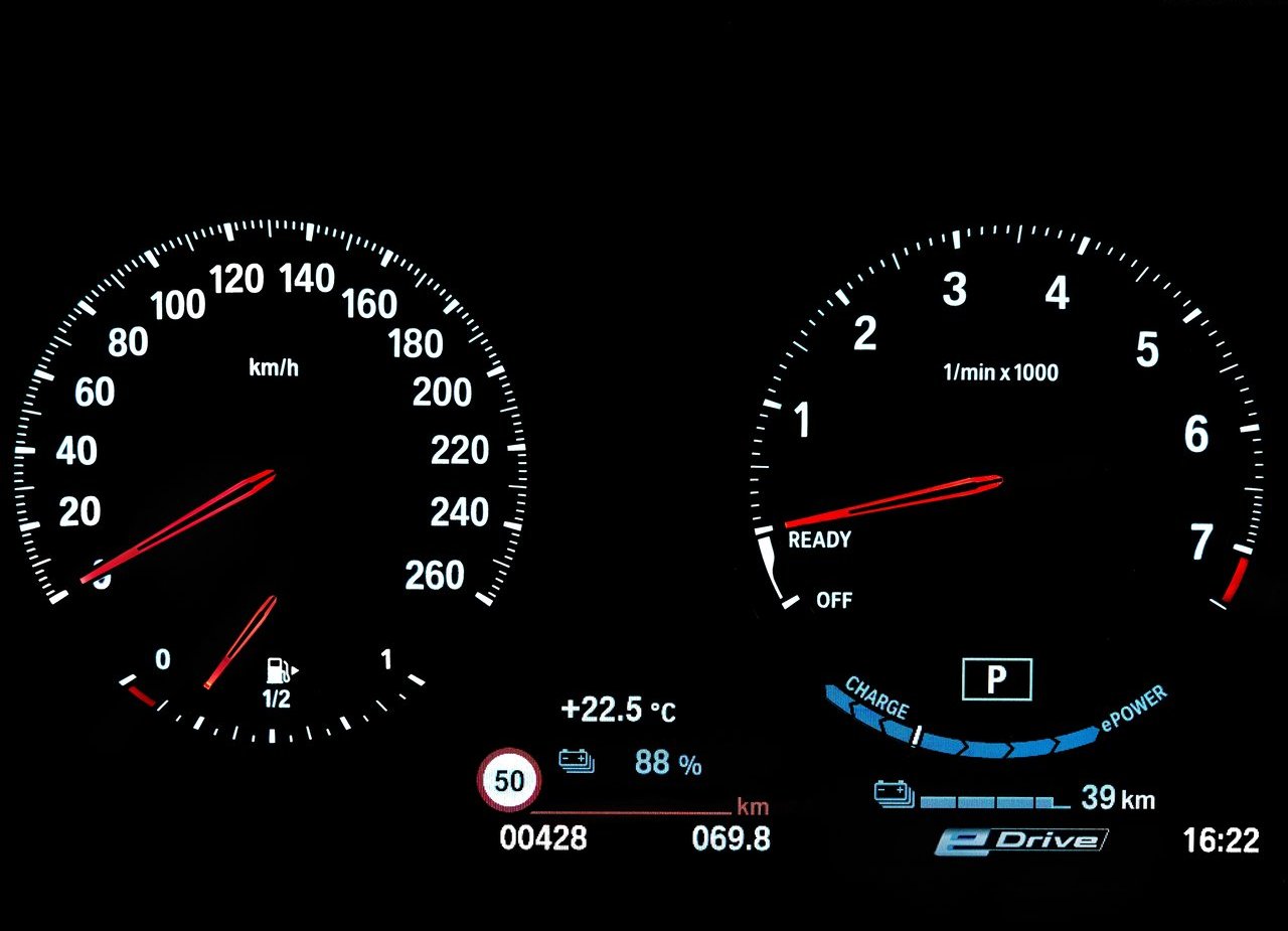 BMW X2 xDRIVE25e, foto 38