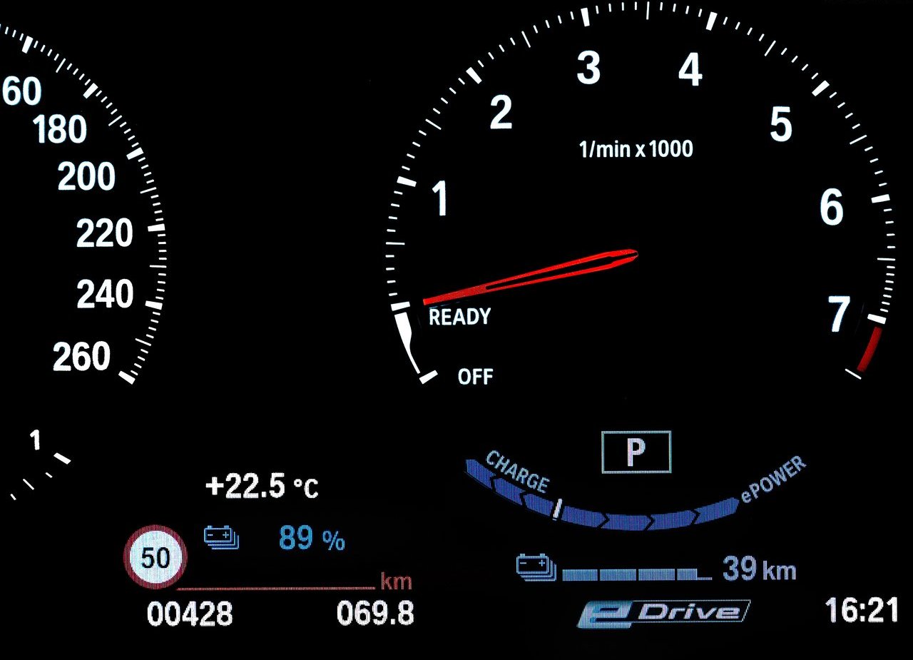 BMW X2 xDRIVE25e, foto 39