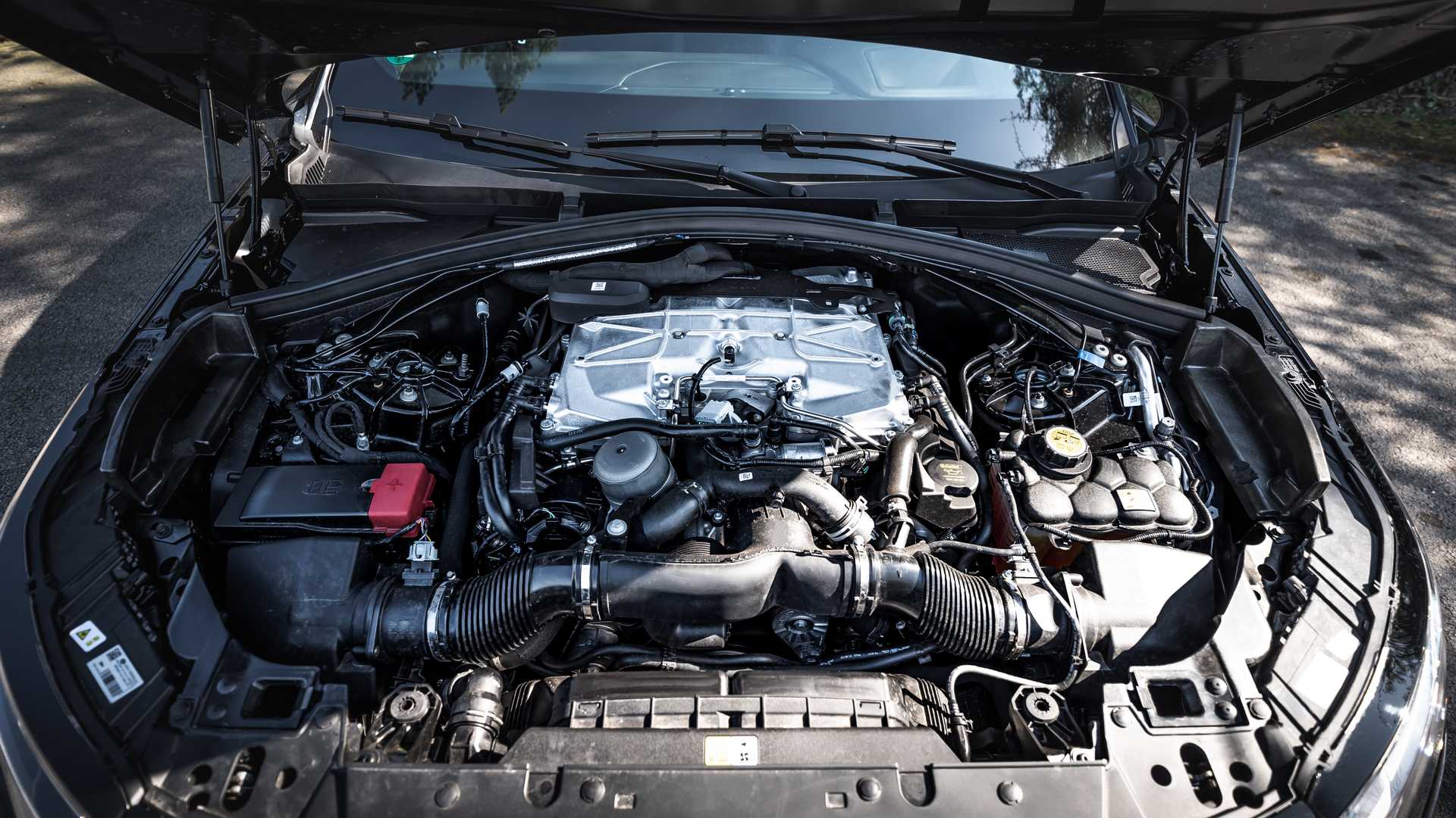 2020 - RANGE ROVER VELAR BY MANHART, foto 15