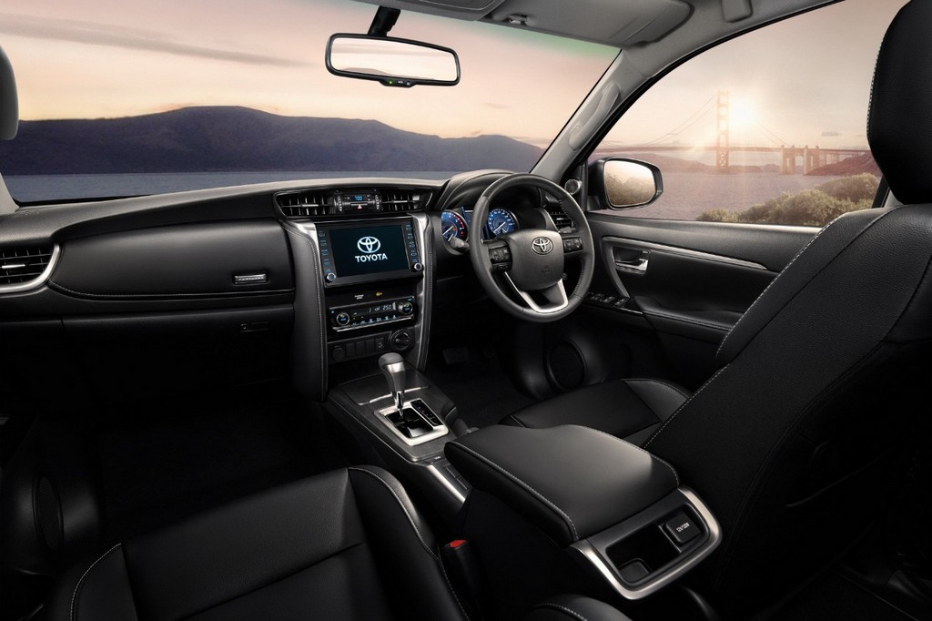 TOYOTA FORTUNER, foto 10