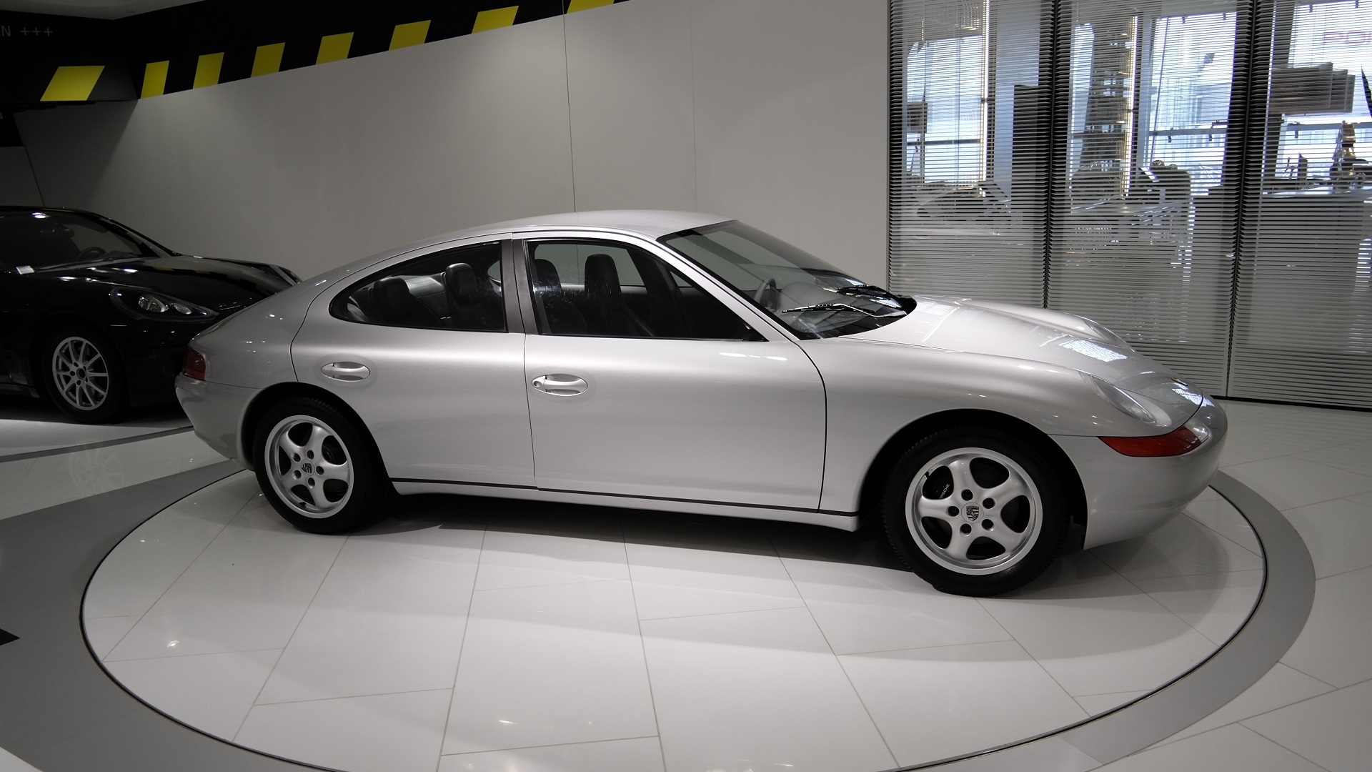 1991 - PORSCHE 989, foto 4