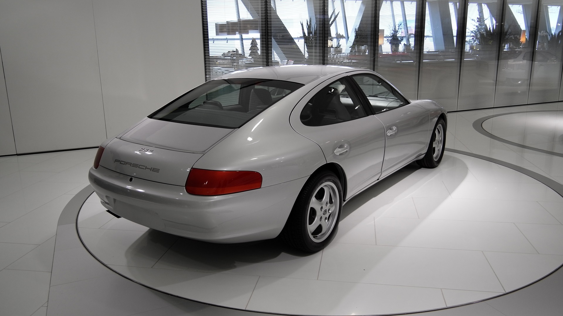 1991 - PORSCHE 989, foto 5