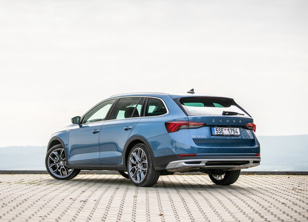 2020 - SKODA OCTAVIA SCOUT, foto 19