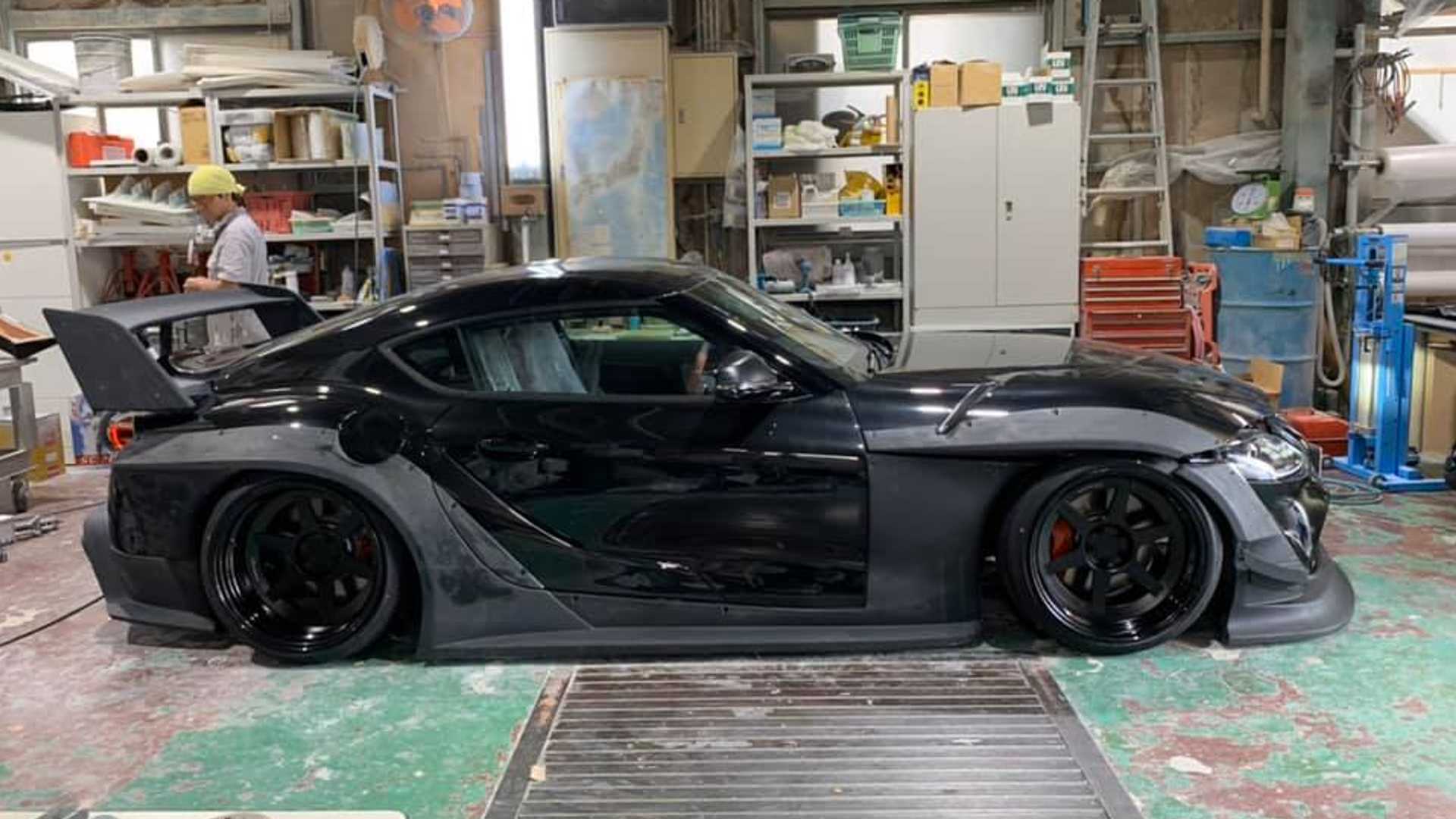 TOYOTA SUPRA BY LIBERTY WALK, foto 4