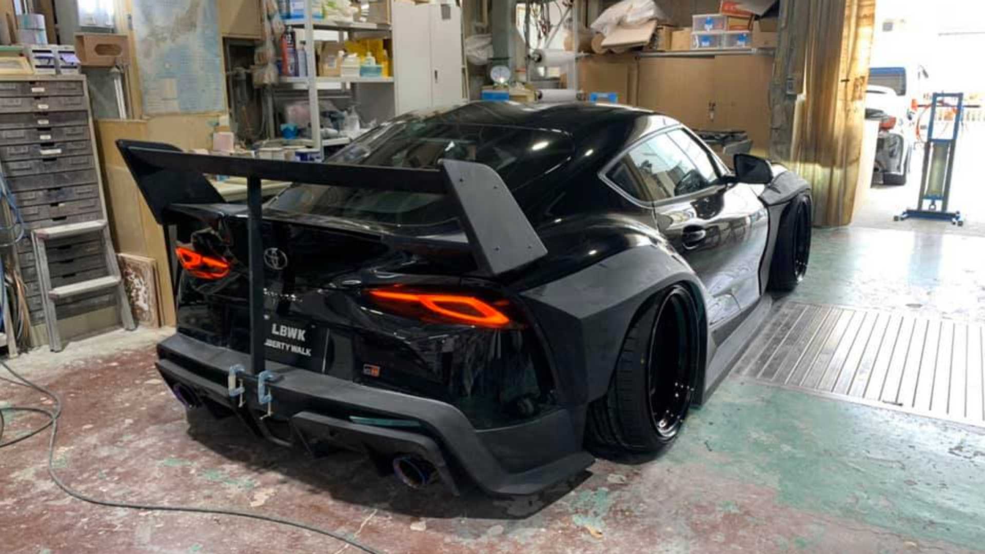 TOYOTA SUPRA BY LIBERTY WALK, foto 5