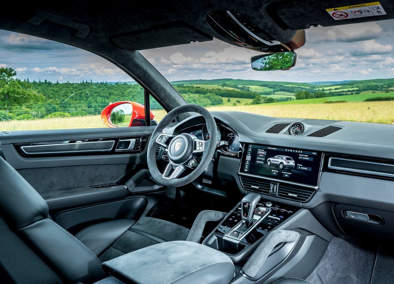 2020 - PORSCHE CAYENNE GTS, foto 146