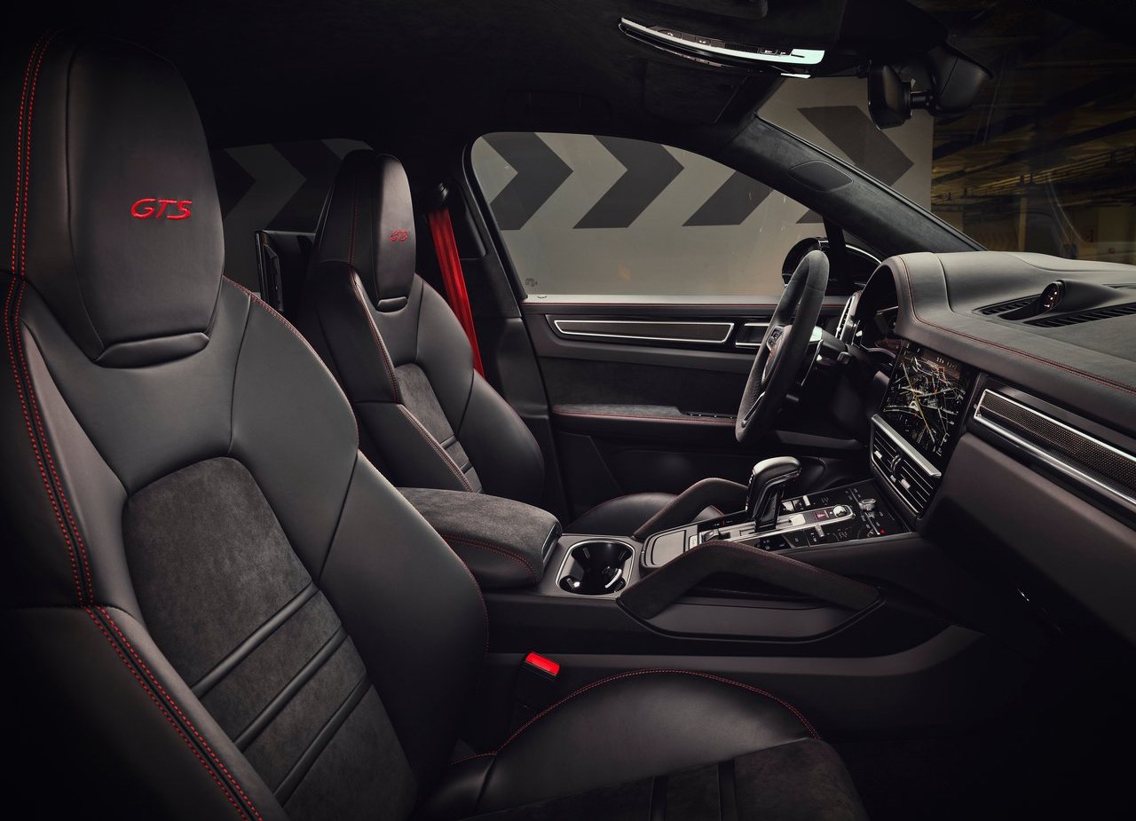 2020 - PORSCHE CAYENNE GTS, foto 152