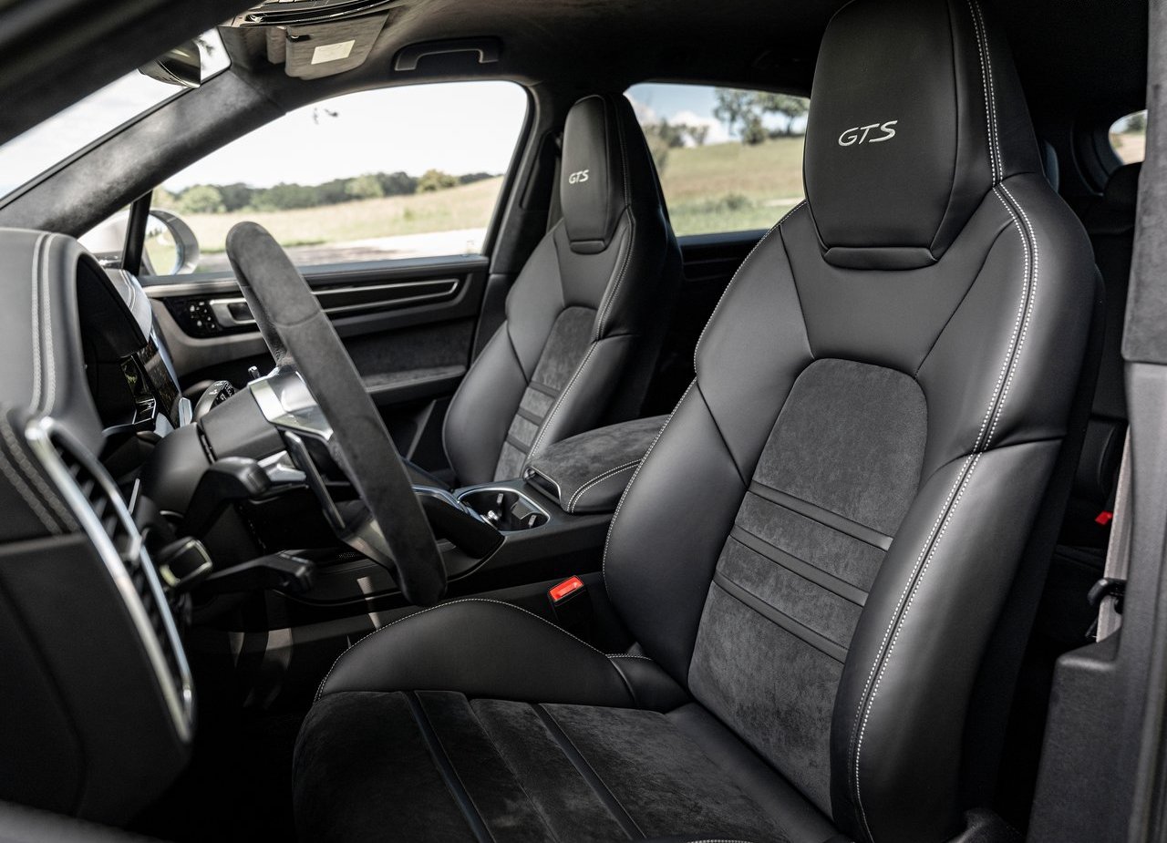 2020 - PORSCHE CAYENNE GTS, foto 154